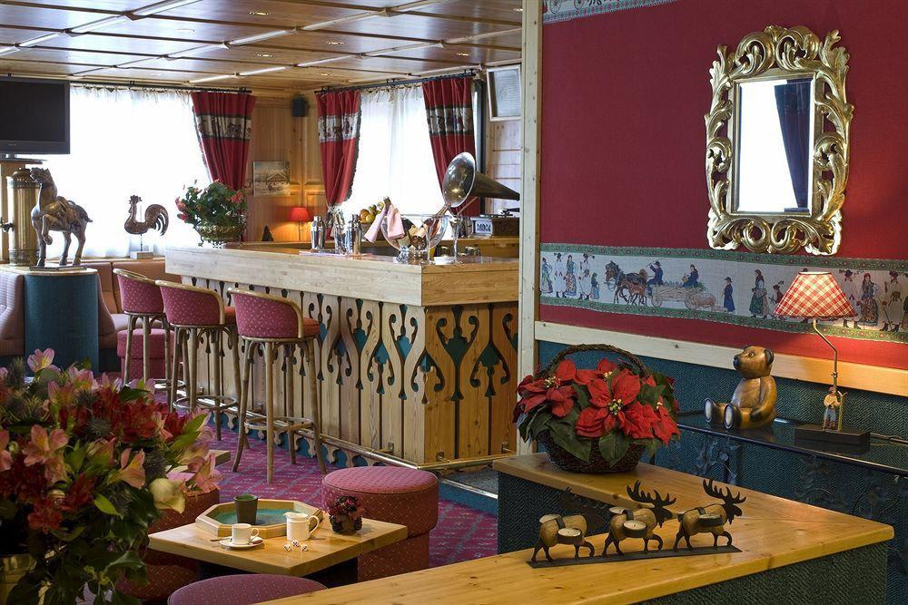 Le Souleil'Or Hotel Лес дьо Алпс Екстериор снимка